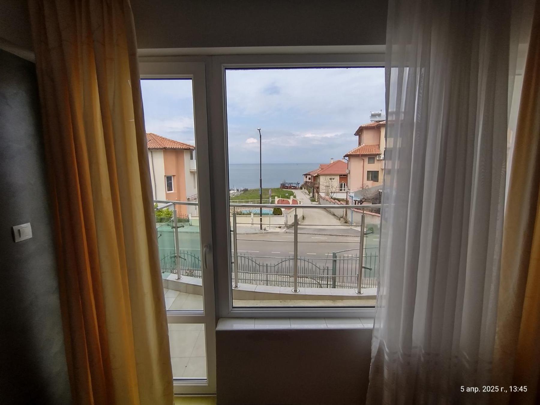 Family Hotel Coral Sozopol Luaran gambar